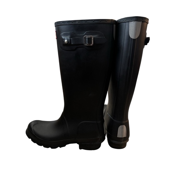 Hunter Classic Black Rain Boots - Picture 4 of 9